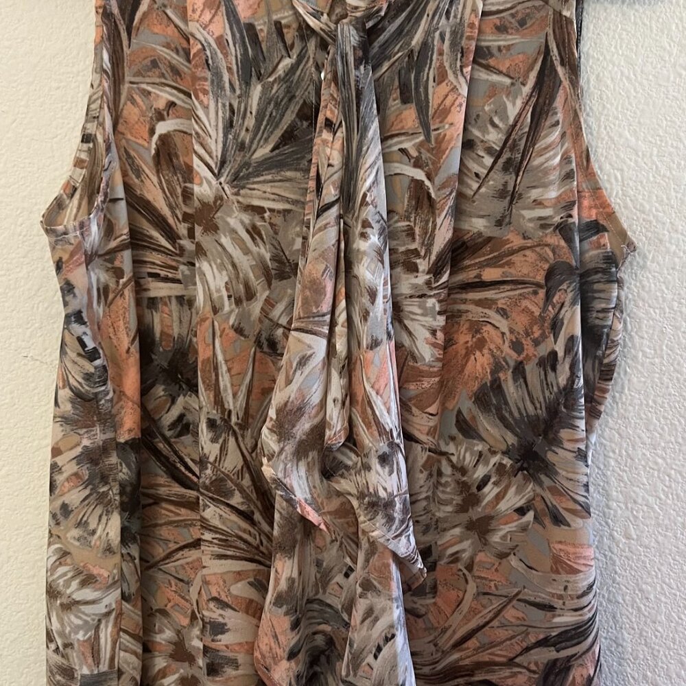 Status By Chenault, Sleeveless, Button Up Blouse,… - image 4